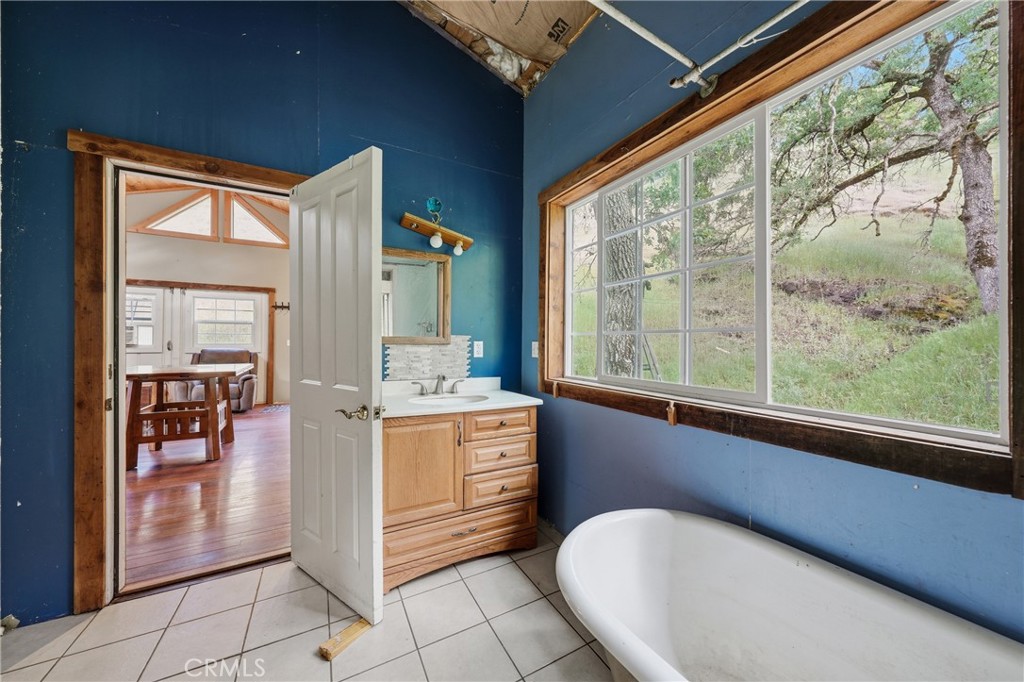 6400 Scotts Valley Road Lakeport, CA 95453 - Photo 11 of 69
