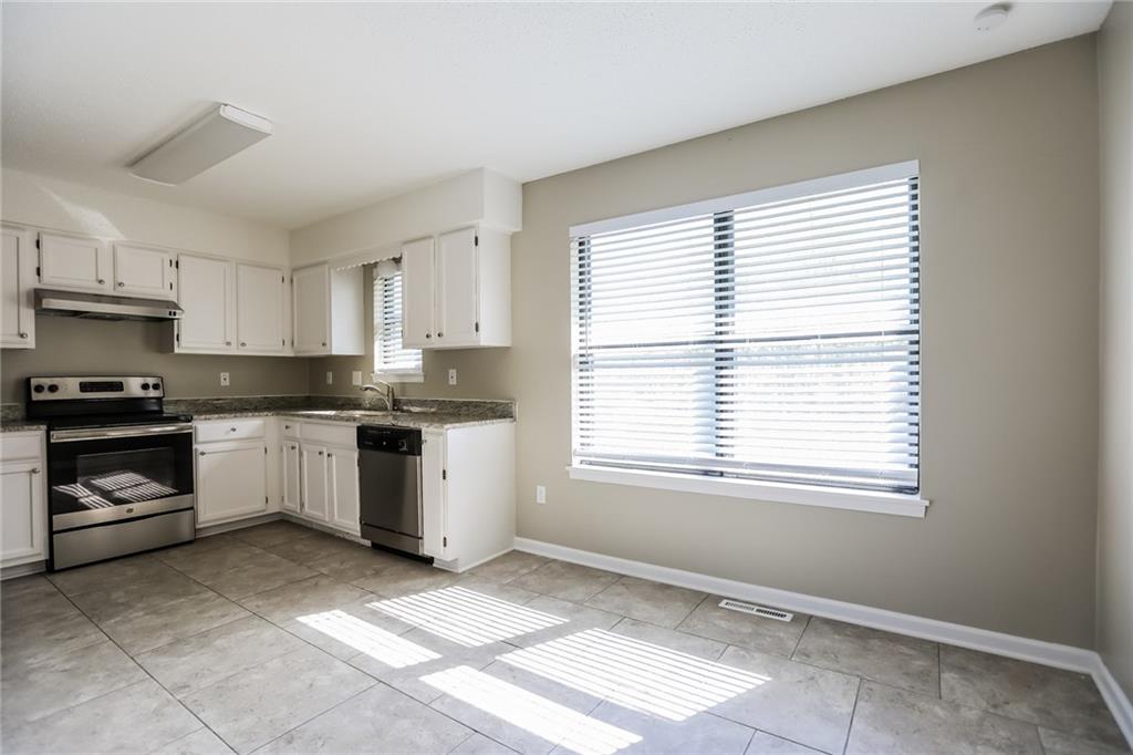 2128 Northeast Cookson Street Lee's Summit, MO 64086 - Photo 4 of 17