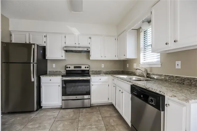 $1,910 | 2128 Northeast Cookson Street, Lee's Summit, MO 64086