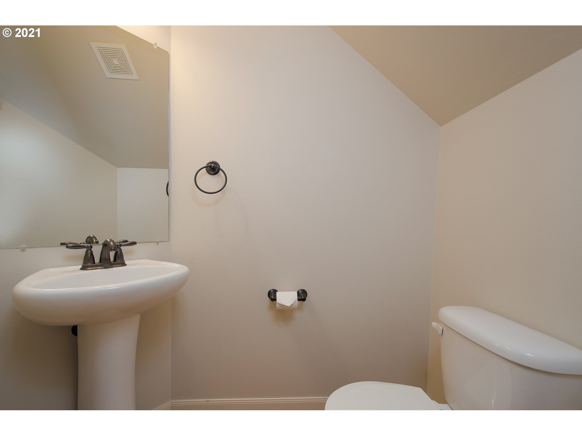 202 Southeast 198th Place Camas, WA 98607 - Photo 14 of 32 Gallery Image 14