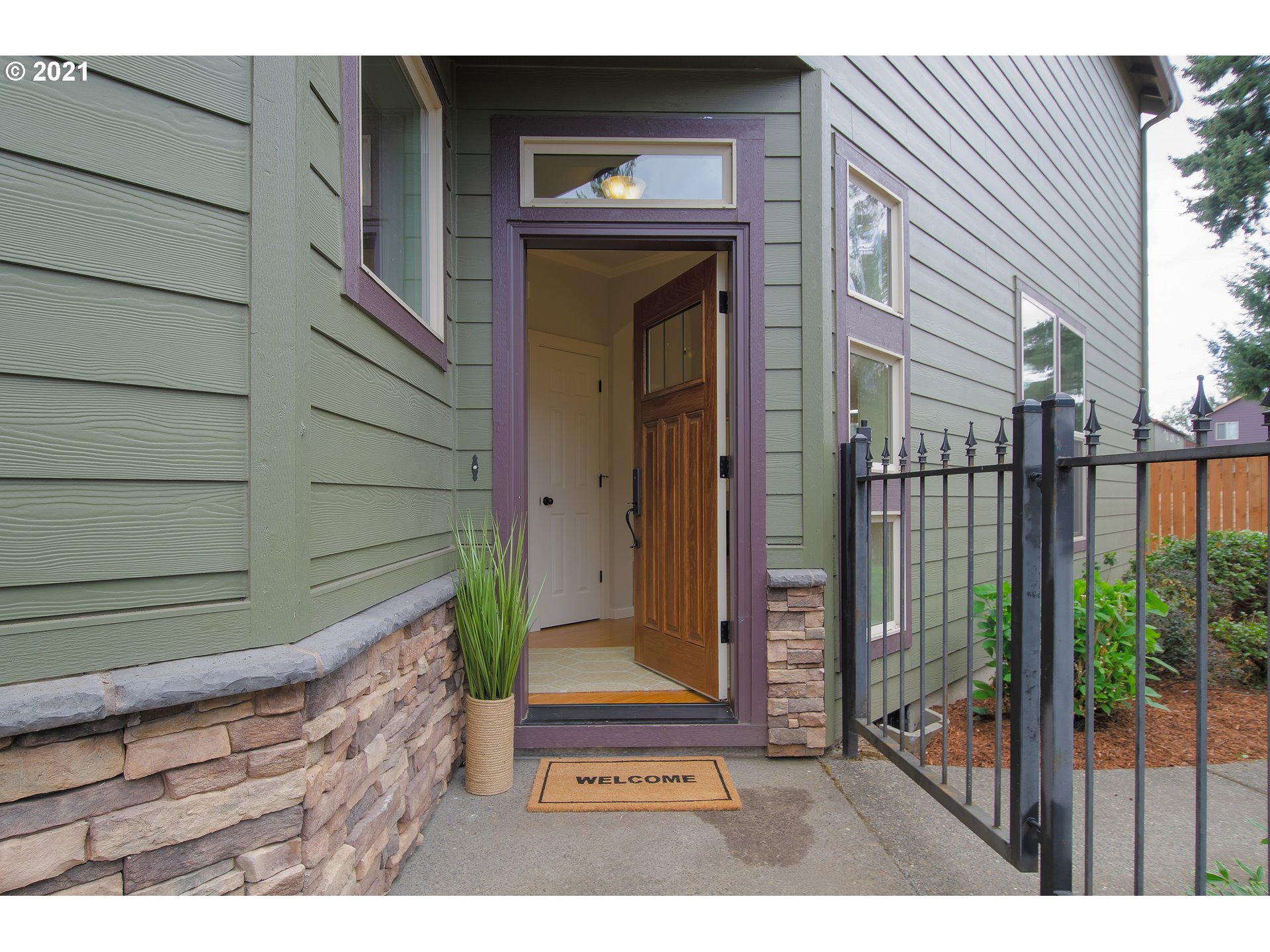 202 Southeast 198th Place Camas, WA 98607 - Photo 3 of 32 Gallery Image 3