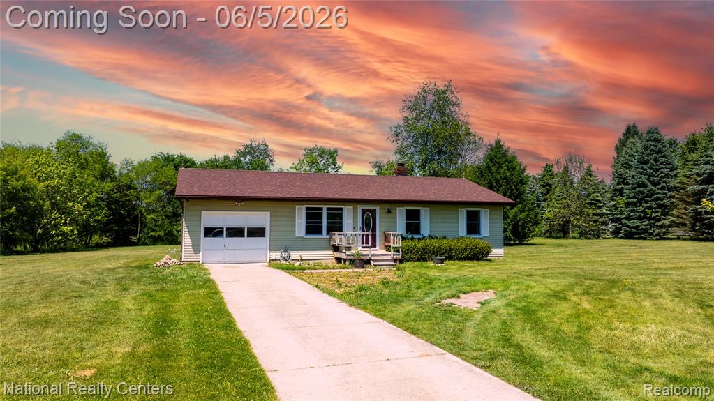 7191 North Nicholson Road Fowlerville, MI 48836 - Photo 1 of 21
