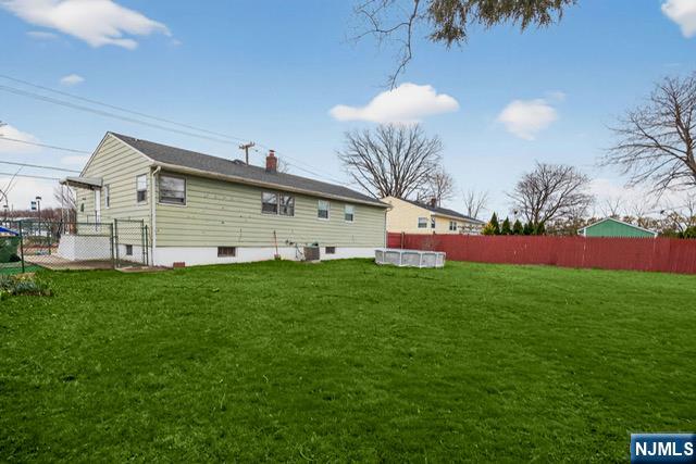 340 Old Post Road Edison, NJ 08817 - Photo 24 of 27