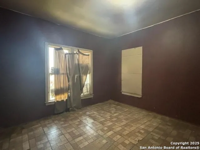 $700 | 1610 Lincoln Street, Laredo, TX 78040