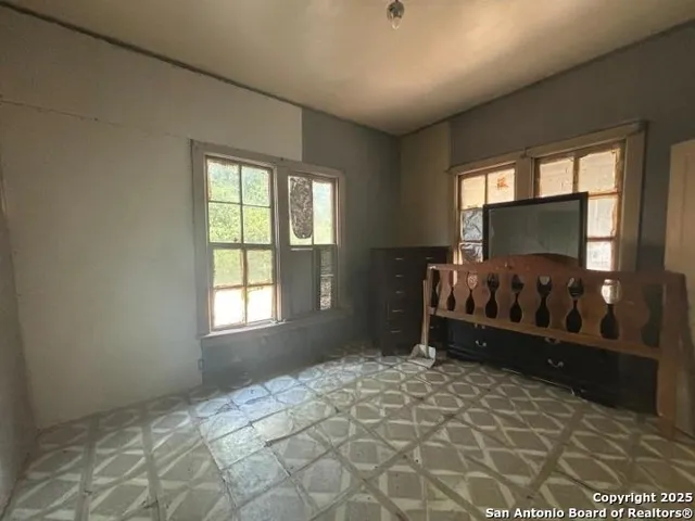 $700 | 1610 Lincoln Street, Laredo, TX 78040