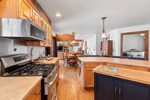 $919,000 | 17410 National Forest Road 3850, Lakewood, WI 54138