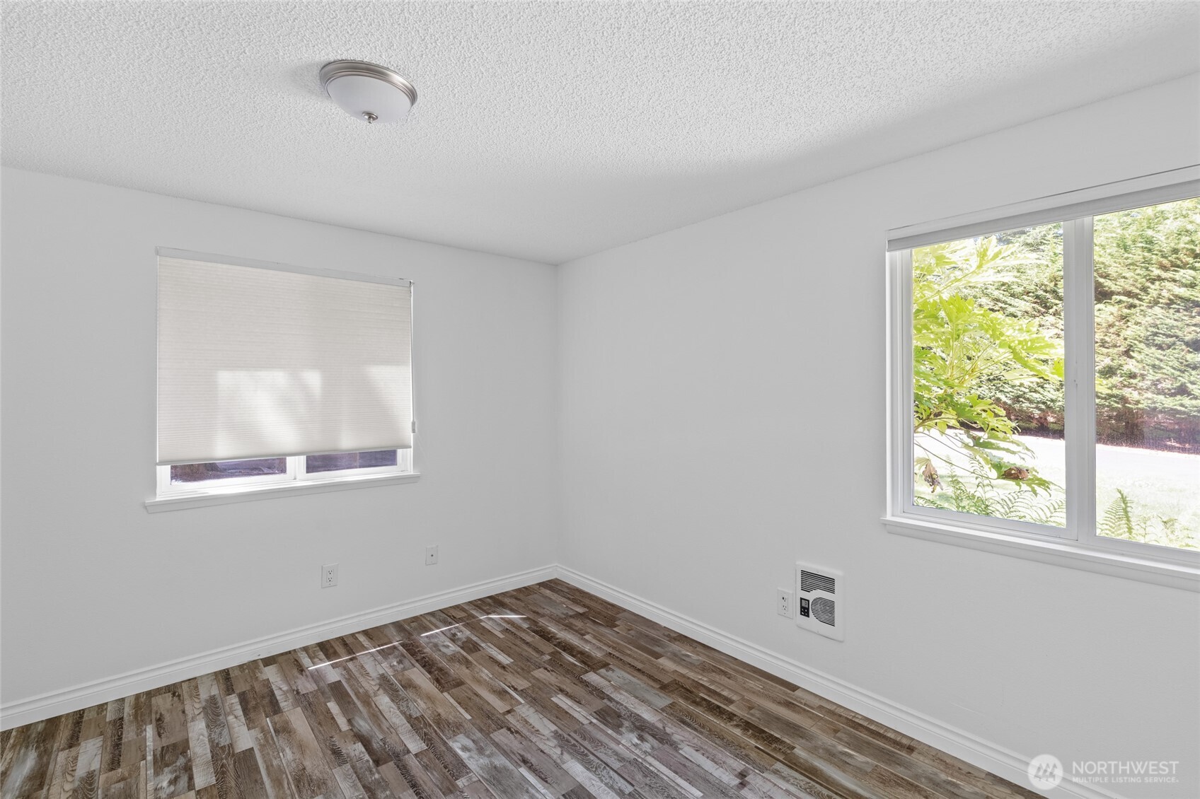 6426 Zangle Road Northeast Olympia, WA 98506 - Photo 10 of 39