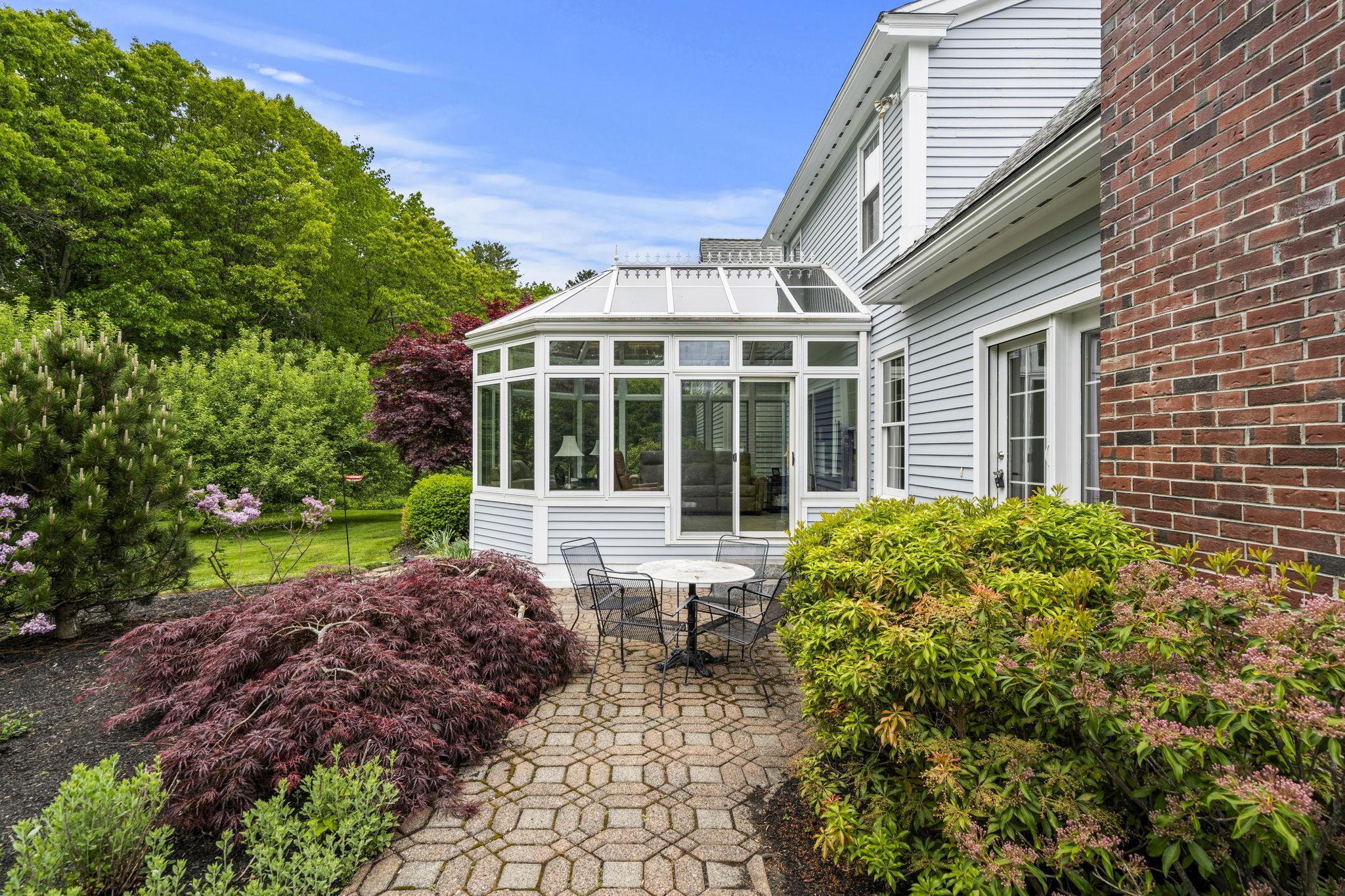 96 Exeter Road Hampton Falls, NH 03844 - Photo 19 of 56
