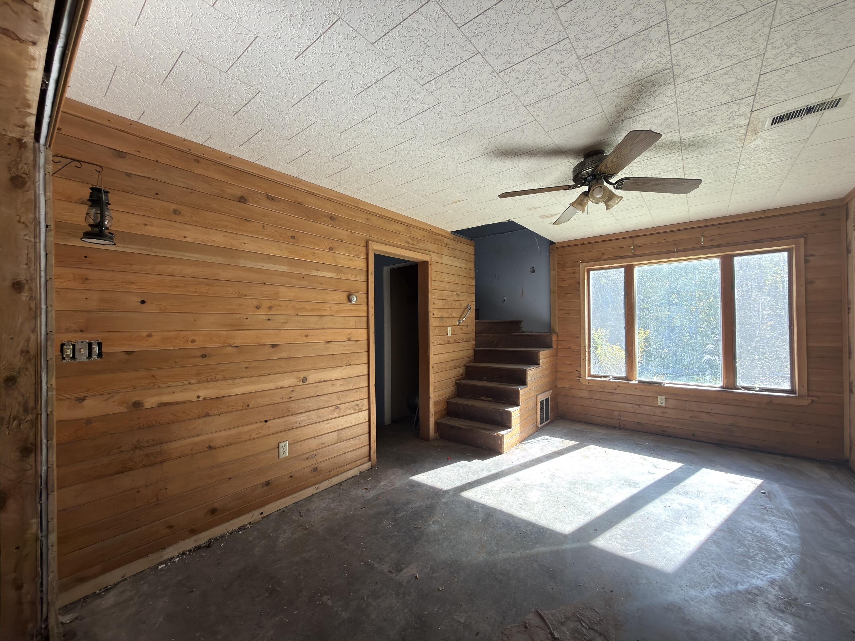 290 Carvell Road Mapleton, ME 04757 - Photo 9 of 18 IMG_6660