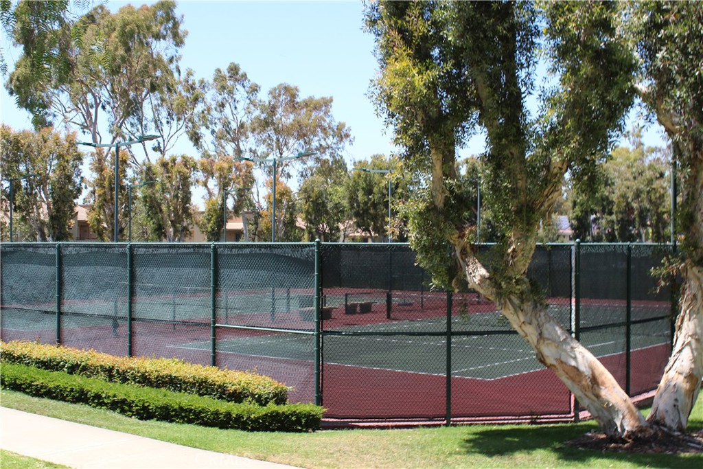 21 Wellesley, Unit 24 Irvine, CA 92612 - Photo 29 of 31 a view of a park