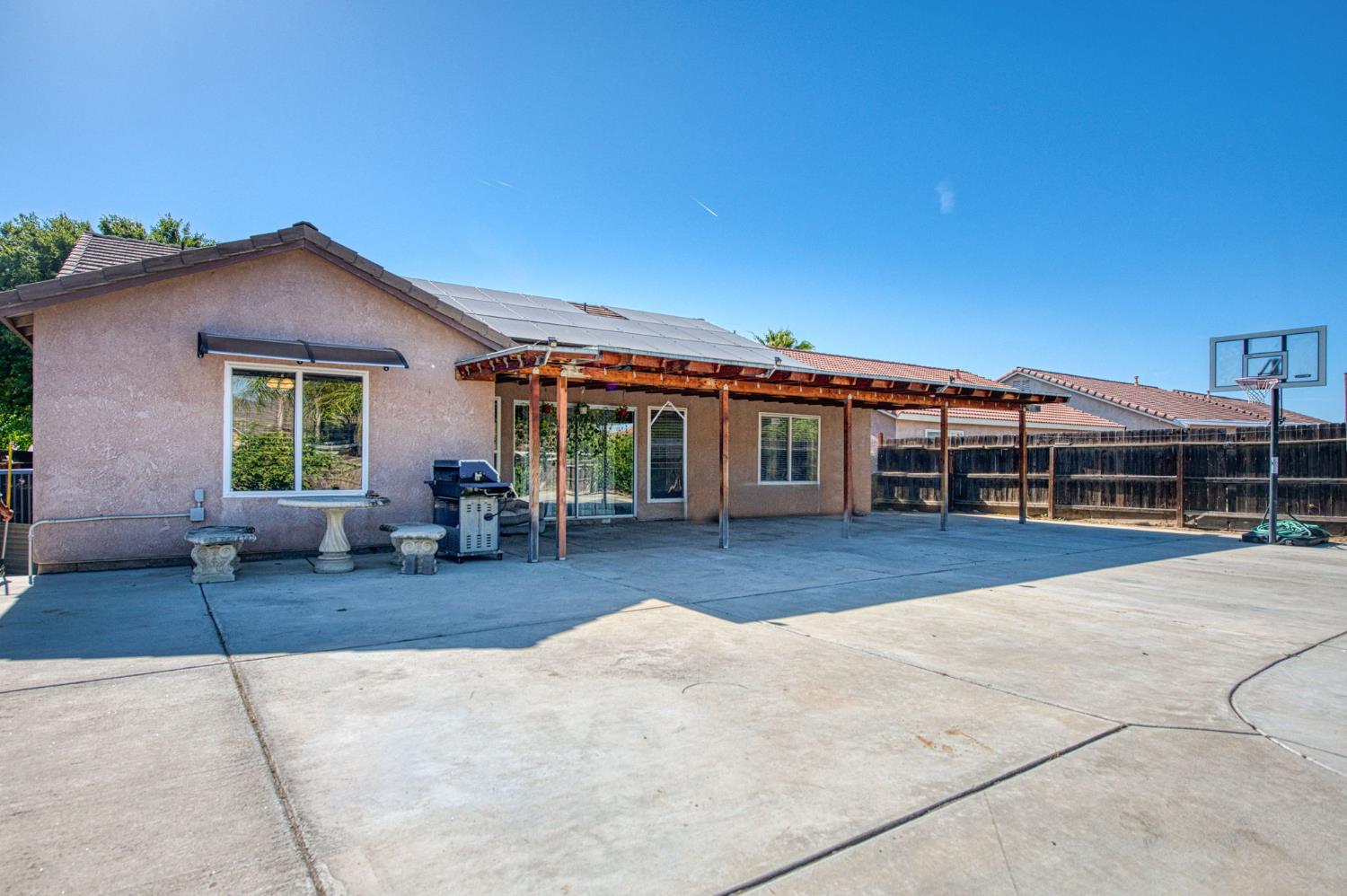1135 Rafer Johnson Drive Kingsburg, CA 93631 - Photo 37 of 55