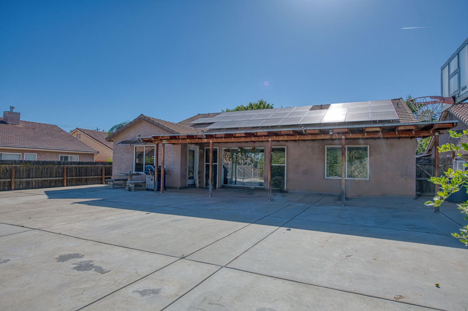 1135 Rafer Johnson Drive Kingsburg, CA 93631 - Photo 38 of 55