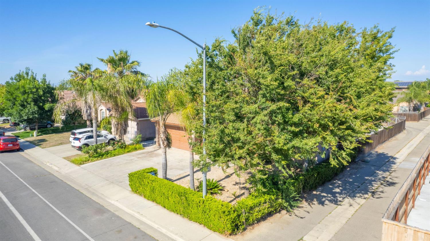 1135 Rafer Johnson Drive Kingsburg, CA 93631 - Photo 44 of 55