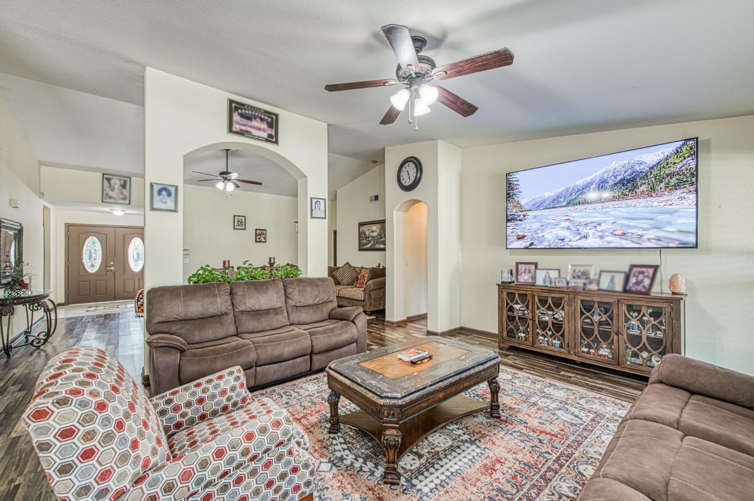 1135 Rafer Johnson Drive Kingsburg, CA 93631 - Photo 7 of 55