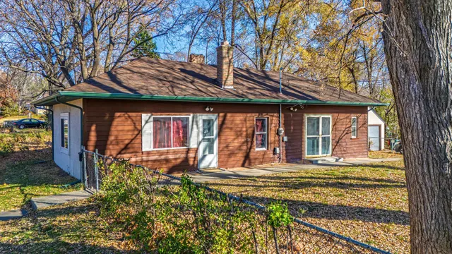 $235,000 | 3905 Reservoir Boulevard, Columbia Heights, MN 55421