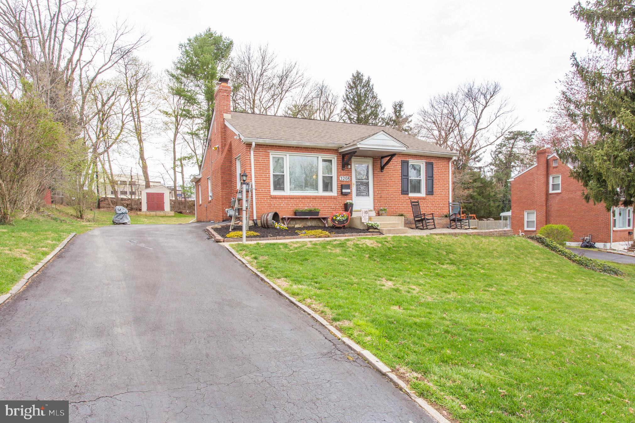 3208 Hilltop Road Newtown Square, PA 19073 - Photo 2 of 33
