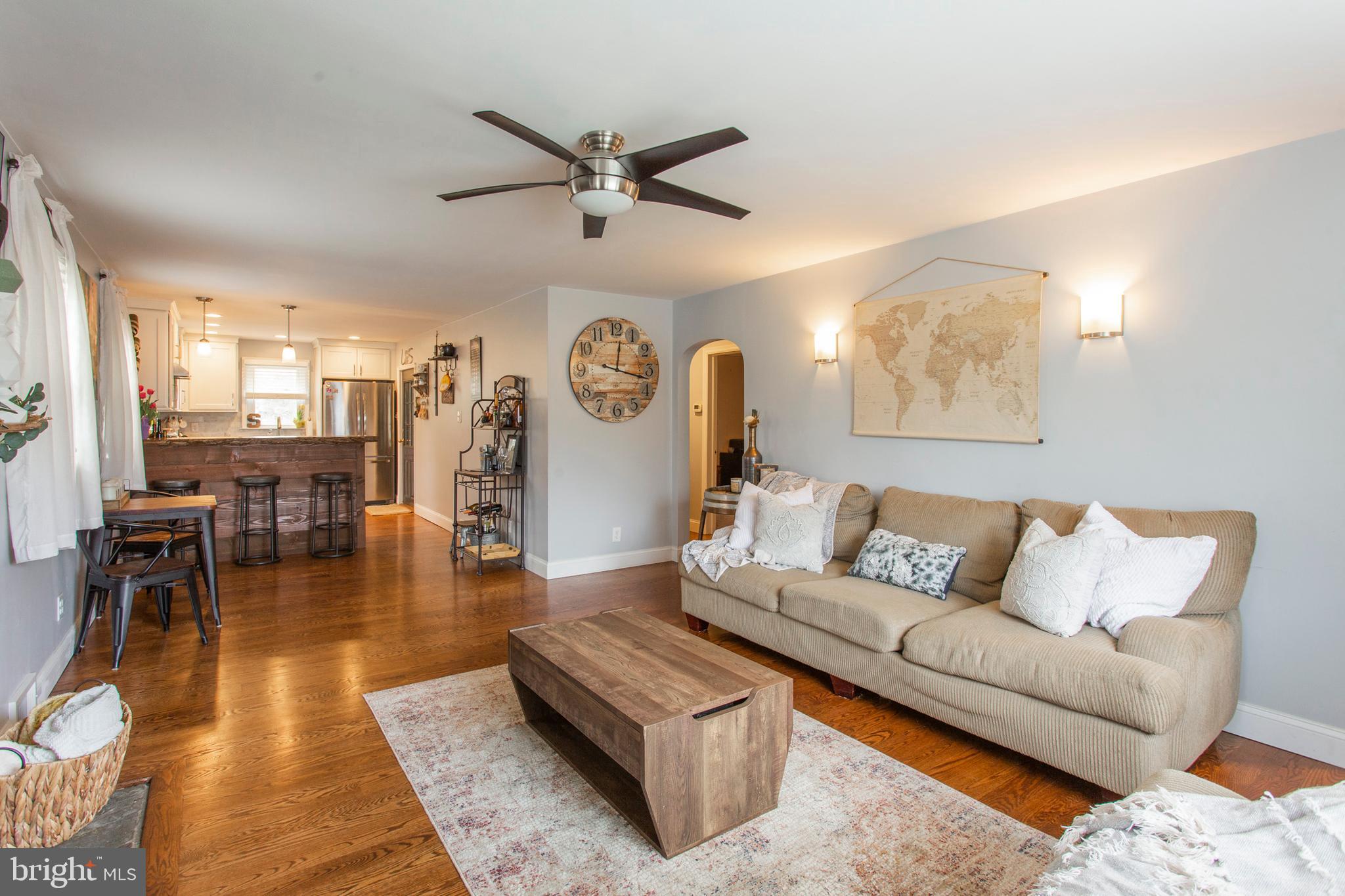 3208 Hilltop Road Newtown Square, PA 19073 - Photo 5 of 33