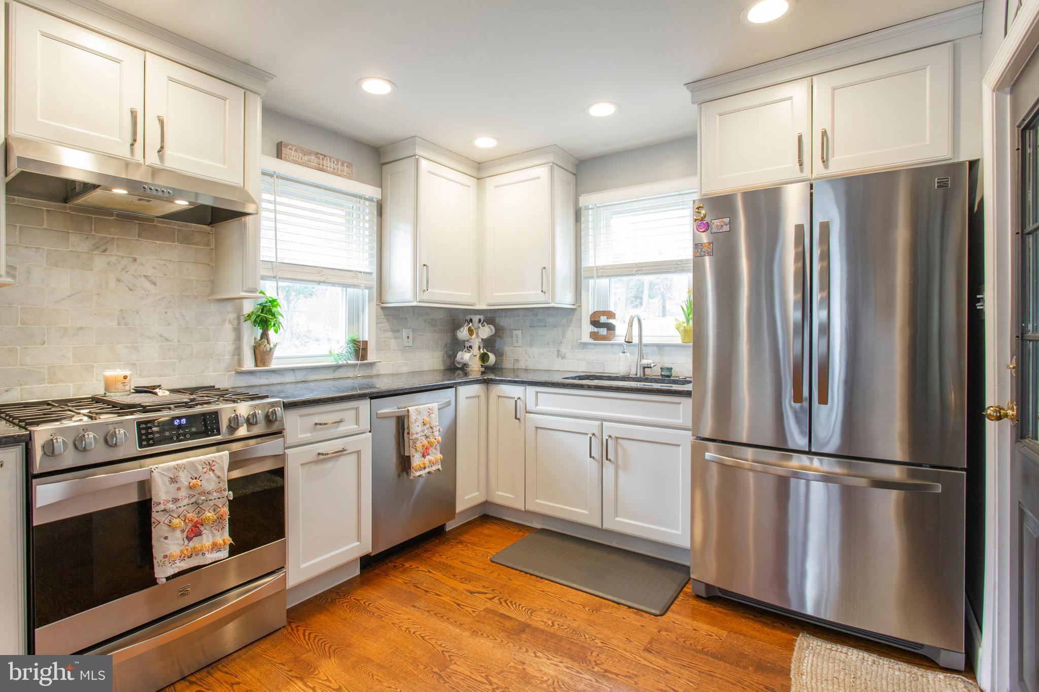 3208 Hilltop Road Newtown Square, PA 19073 - Photo 9 of 33