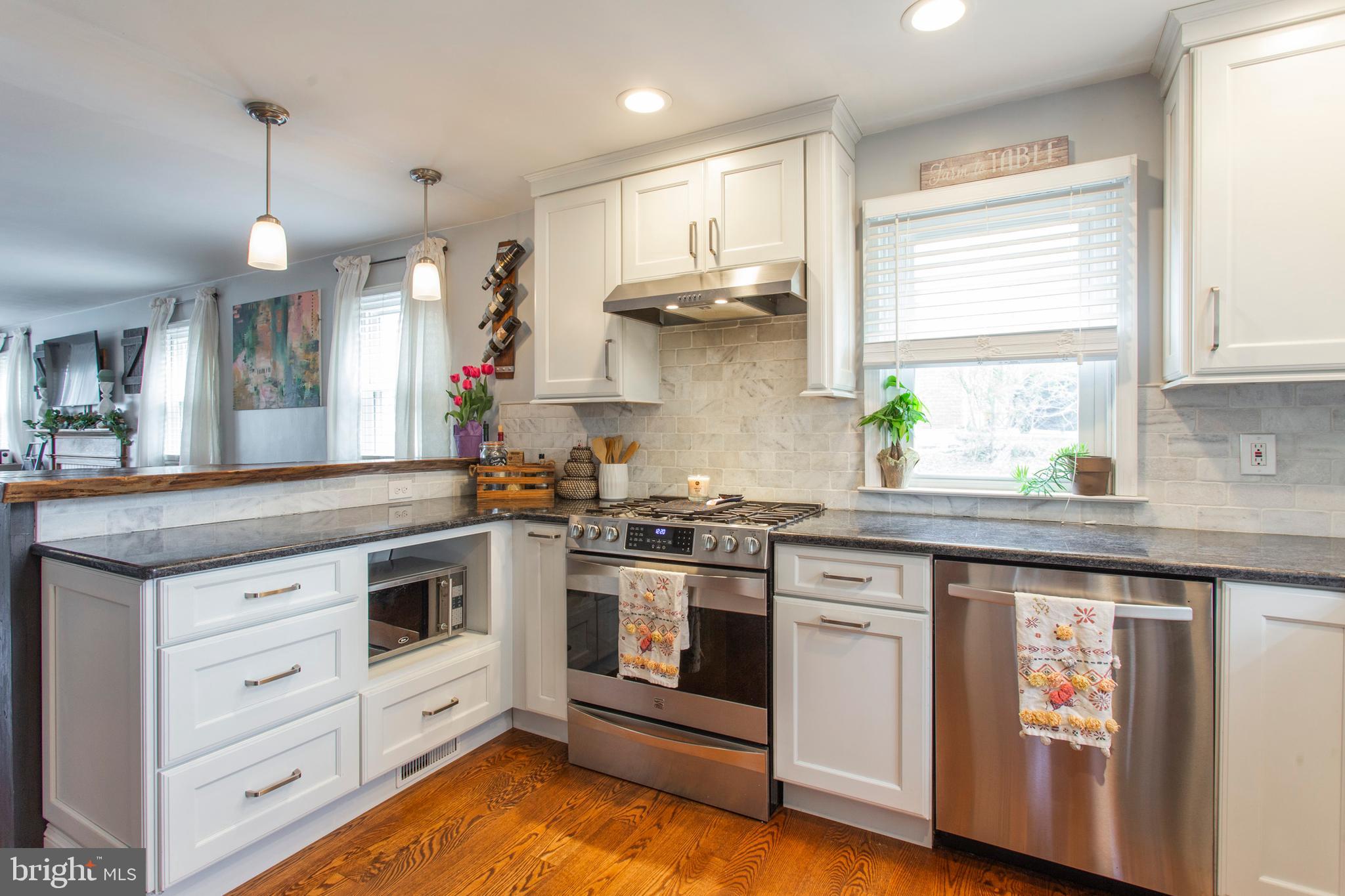 3208 Hilltop Road Newtown Square, PA 19073 - Photo 10 of 33
