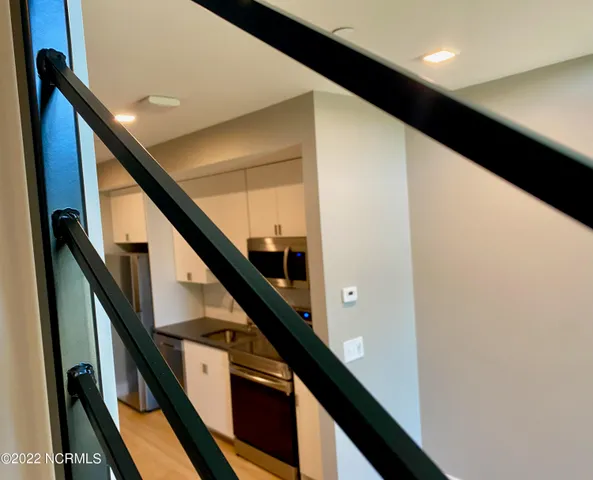 $1,300 | 1704 Church Street, Unit 304, Wilmington, NC 28403