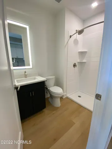 $1,300 | 1704 Church Street, Unit 304, Wilmington, NC 28403