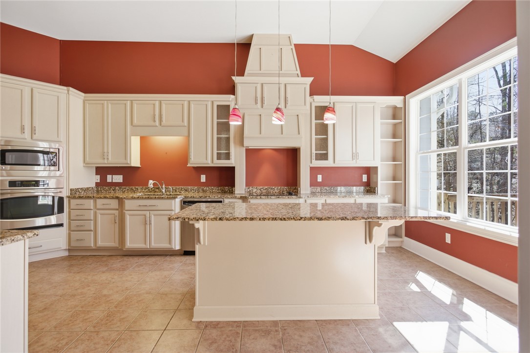 103 Oak Crest Circle Seneca, SC 29672 - Photo 12 of 50