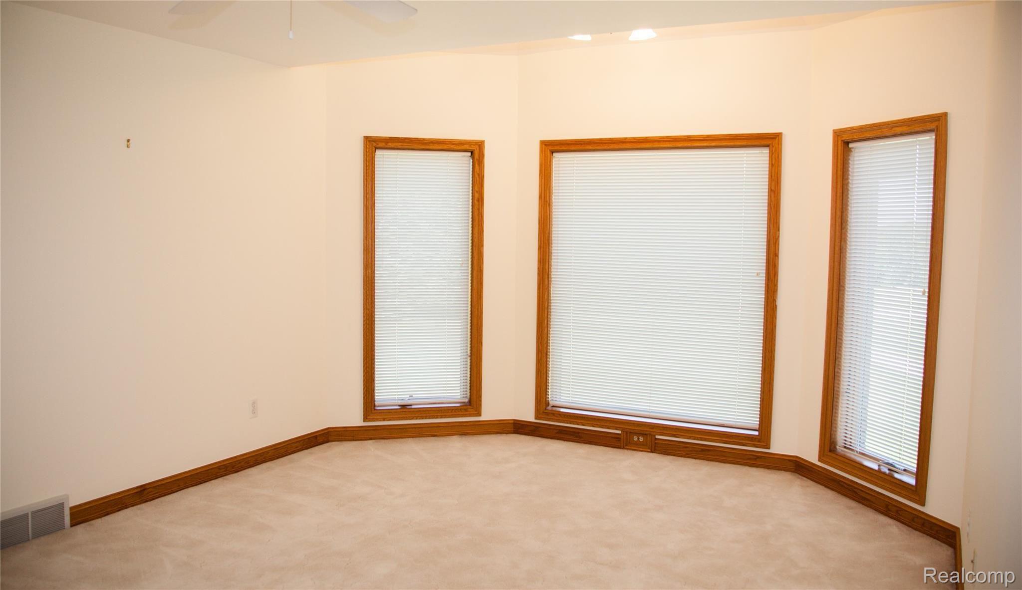 5860 Sandhill Road Almont, MI 48003 - Photo 19 of 47 5860-Sandhill-0035.jpg