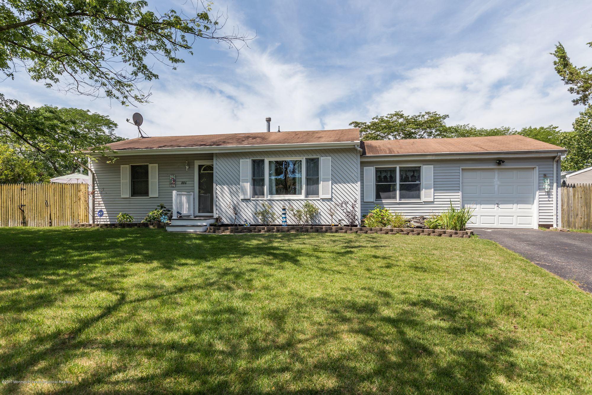 886 Harrison Road Toms River, NJ 08753 - Photo 3 of 17 886 Harrison Rd