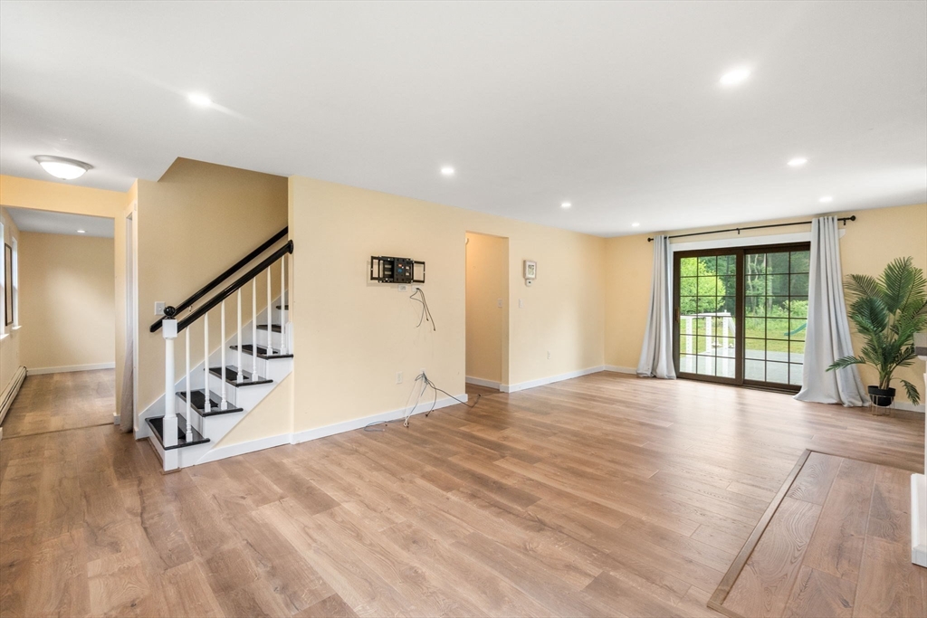 433 Rounseville Road Rochester, MA 02770 - Photo 6 of 30 Gallery Image 6