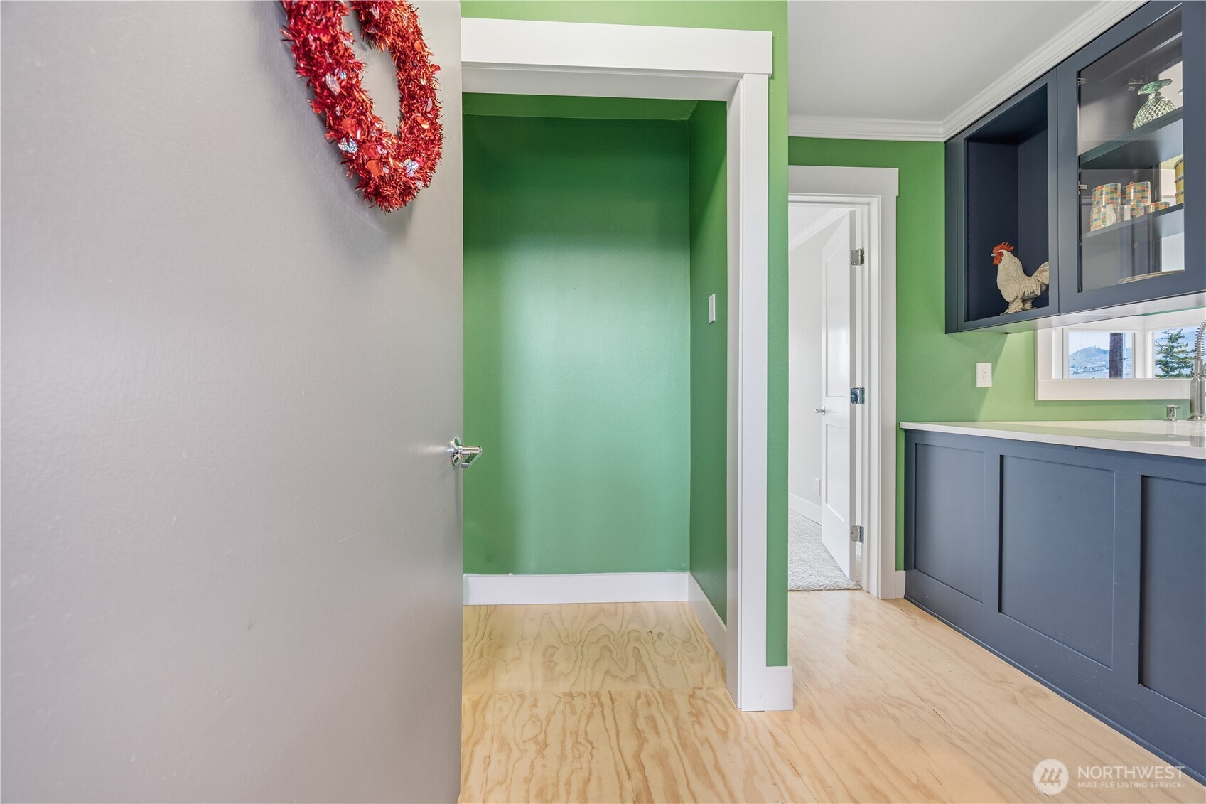 301 South 3rd Street, Unit 4 Chelan, WA 98816 - Photo 14 of 39