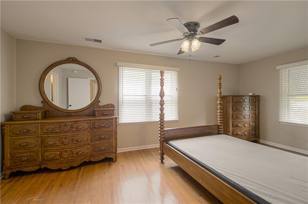 2418 Northeast Pursell Road Gladstone, MO 64119 - Photo 18 of 25