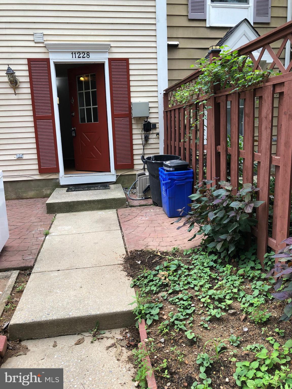 SIDE GARDEN AT FRONT YARD