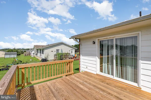 $1,525 | 1824 Meadow Drive, Fredericksburg, VA 22405