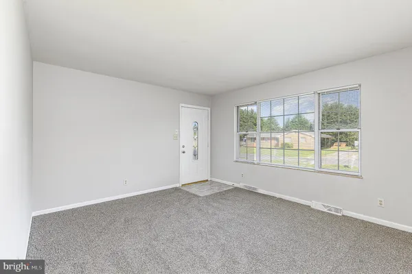 $1,525 | 1824 Meadow Drive, Fredericksburg, VA 22405