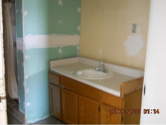 6020 Bice Road Rimrock, AZ 86335 - Photo 7 of 18 a bathroom with a sink and a mirror