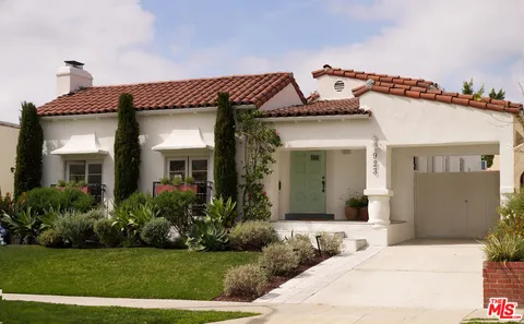 $2,195,000 | 923 South Ogden Drive, Los Angeles, CA 90036