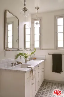 $2,195,000 | 923 South Ogden Drive, Los Angeles, CA 90036