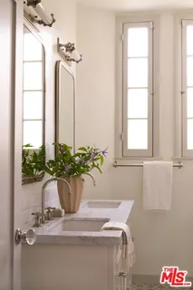 $2,195,000 | 923 South Ogden Drive, Los Angeles, CA 90036