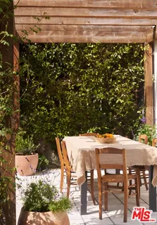 $2,195,000 | 923 South Ogden Drive, Los Angeles, CA 90036