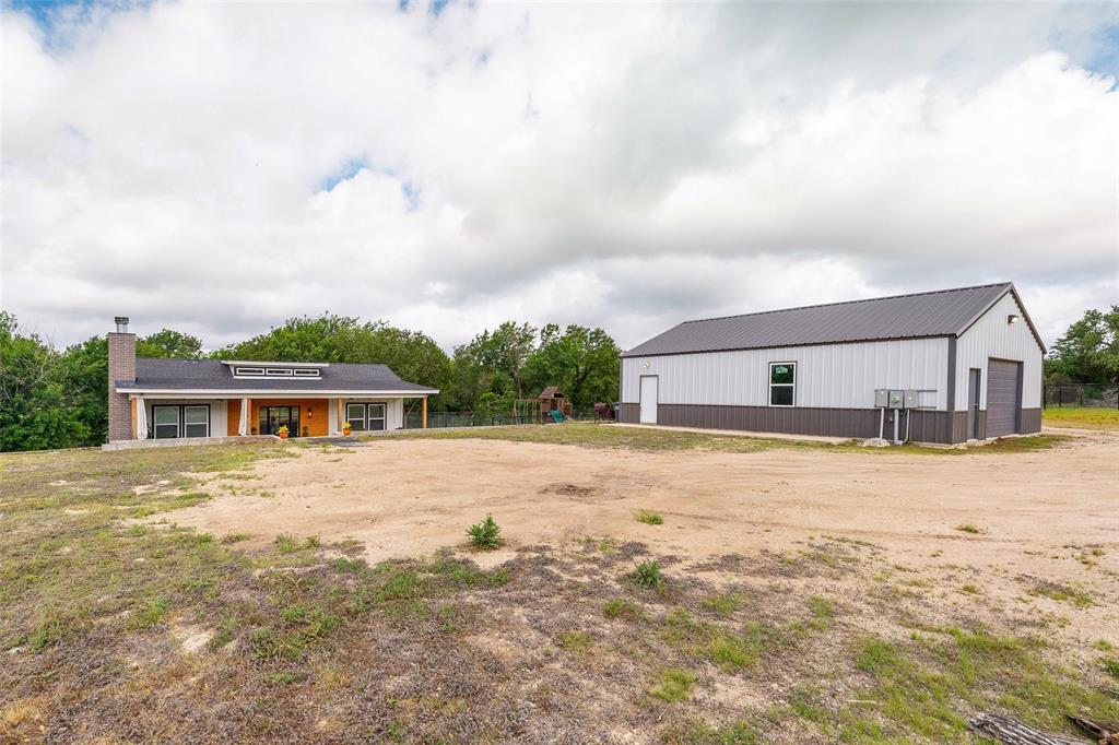 4092 Overlook Way Weatherford, TX 76085 - Photo 7 of 36