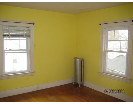 93 Brandon Road Worcester, MA 01606 - Photo 8 of 8 Gallery Image 8