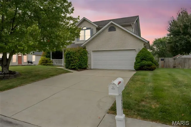 $315,000 | 1439 Kingsley Drive, O'Fallon, IL 62269
