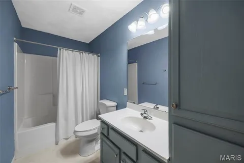 $315,000 | 1439 Kingsley Drive, O'Fallon, IL 62269