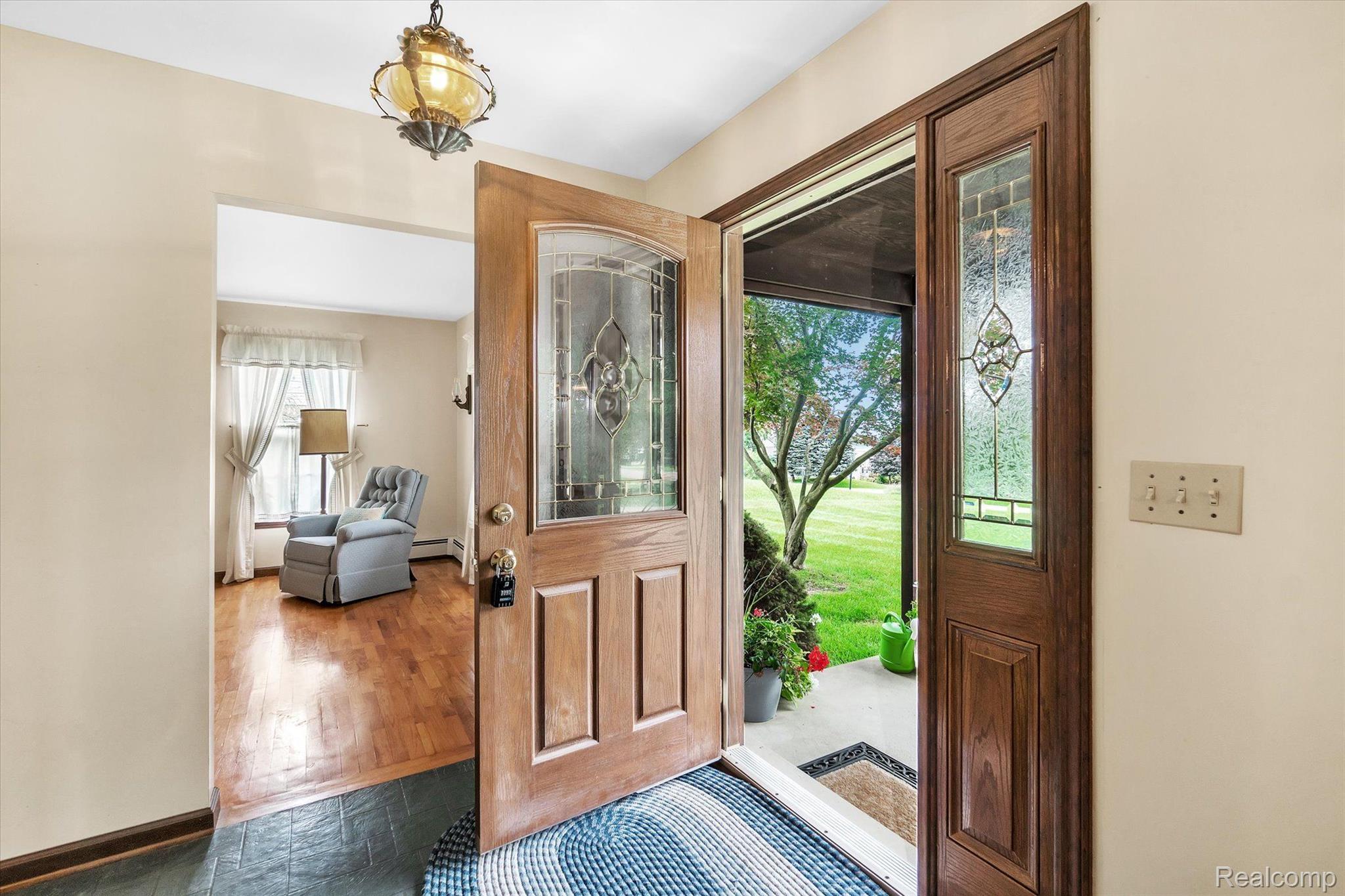 16216 Whitaker Road Linden, MI 48451 - Photo 5 of 32 Gallery Image 5