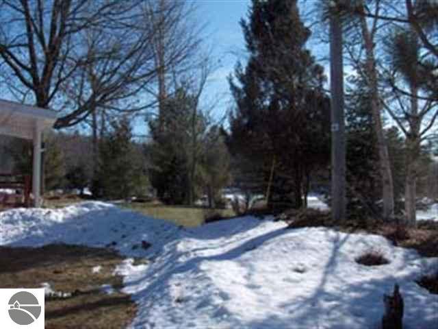 5671 Trager Road Traverse City, MI 49696 - Photo 24 of 25 1735107-23.JPG