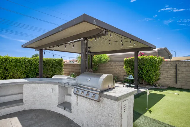 a view of outdoor space yard and patio