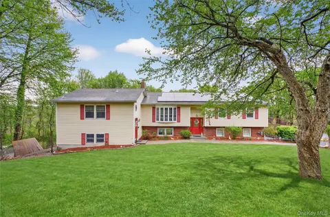 $699,999 | 81 Brandy Lane, Wappingers Falls, NY 12590