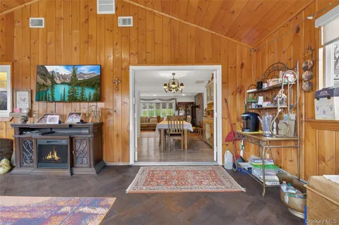 $699,999 | 81 Brandy Lane, Wappingers Falls, NY 12590