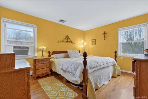 $699,999 | 81 Brandy Lane, Wappingers Falls, NY 12590