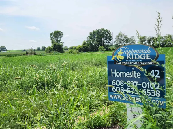 $99,000 | 854 Capitol Drive, Dane, WI 53529